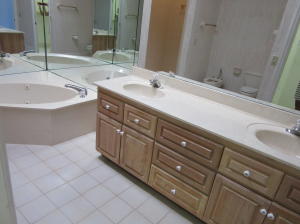 HORSESHOE POINT SHORES - Residential