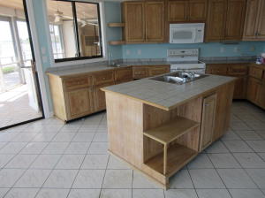 HORSESHOE POINT SHORES - Residential