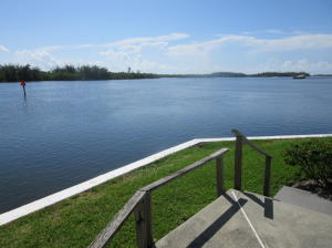 HORSESHOE POINT SHORES - Residential