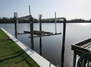 HORSESHOE POINT SHORES - Residential