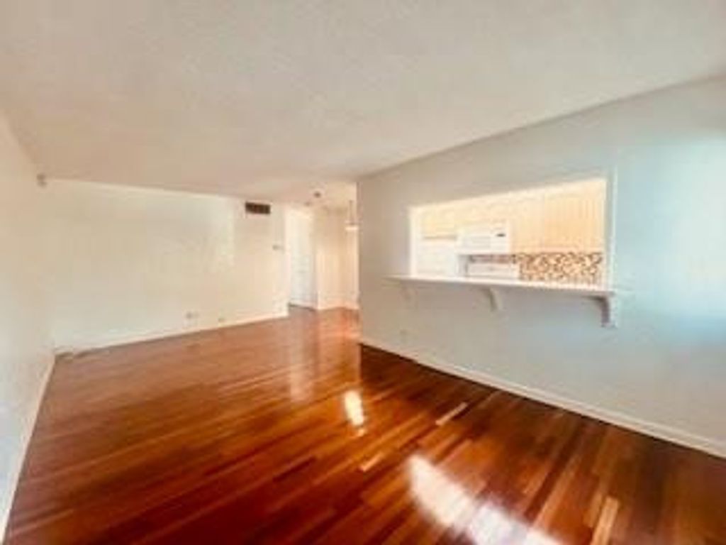 Photo of 2110 NE 39th Street #9B, Fort Lauderdale, FL 33308 (MLS # F10459823)