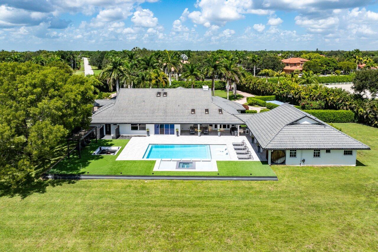 View photos, virtual tours, details... 14559 Draft Horse Lane