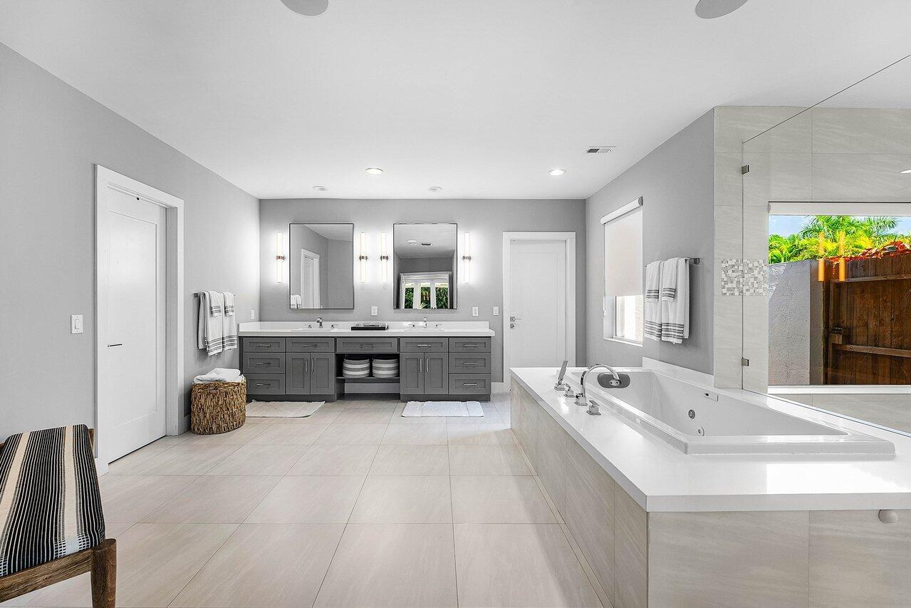 PADDOCK PARK 2 OF WELLING - Residential Lease