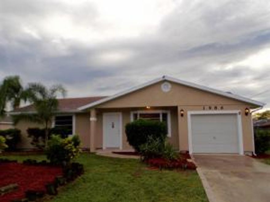 Fully updated POOL Home,NEW Kitchen cabinets, Stainless Appliances,GRANITE counter tops in kitchen and bathrooms,Updated bathrooms/shower. Open floor plan, large fenced back yard. Quiet street within minutes of shopping and the turnpike.