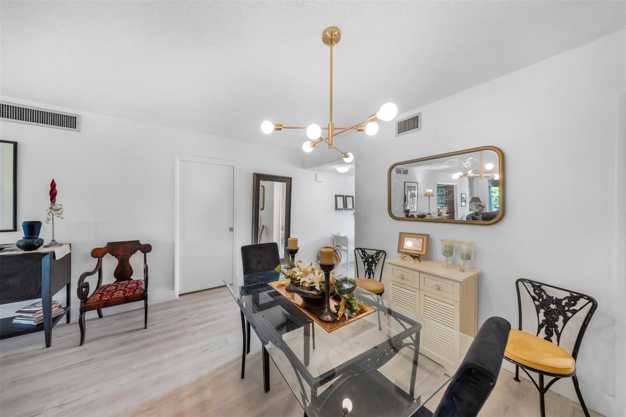 No 128 Palm-Aire Country - Residential Lease