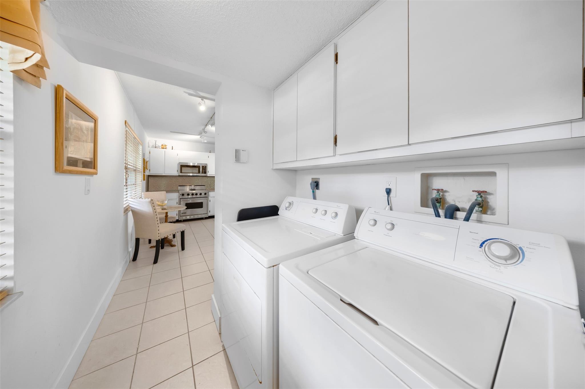 No 128 Palm-Aire Country - Residential Lease