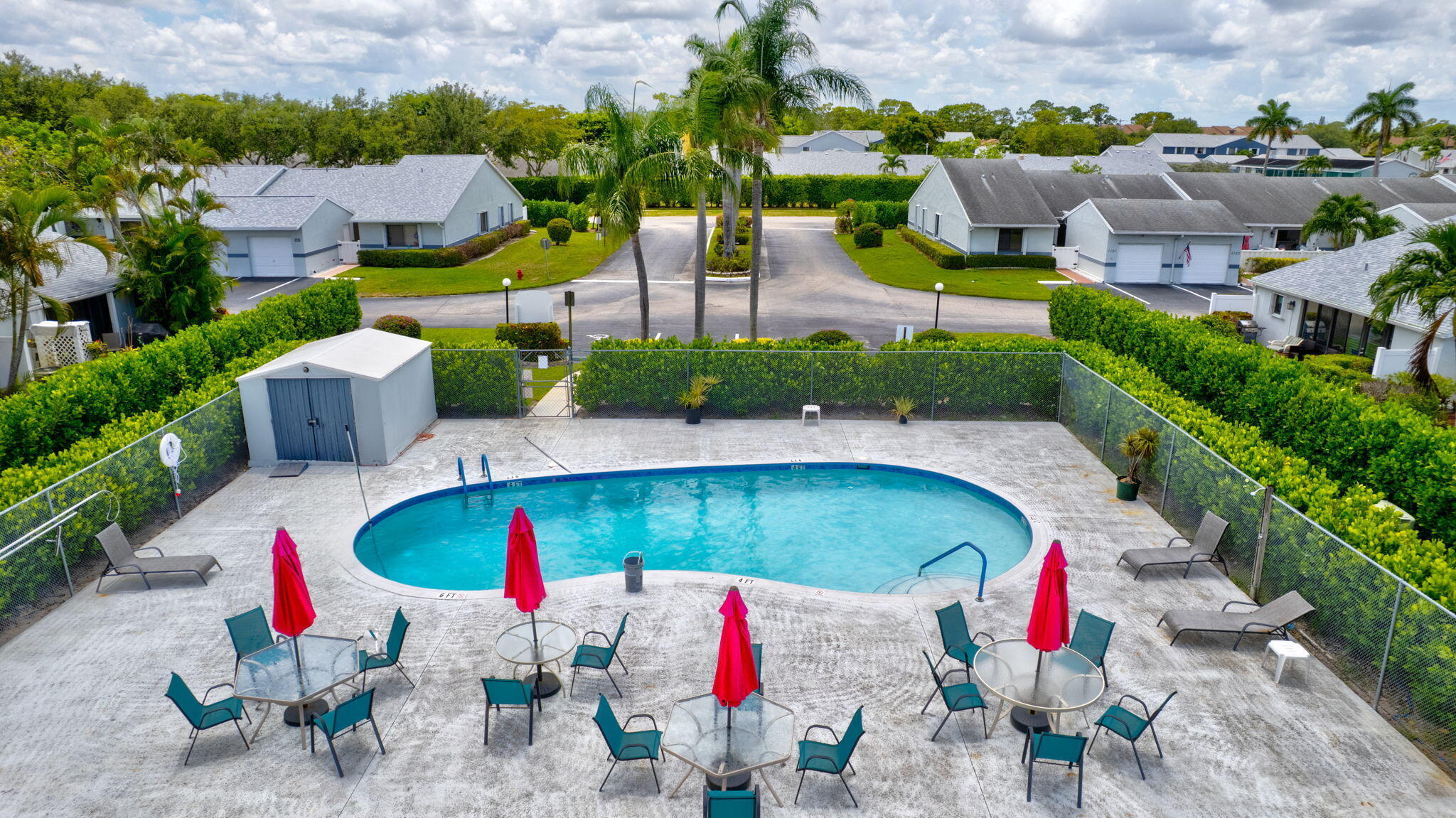 ARBOURS II OF THE PALM BEACHES CONDO - Residential