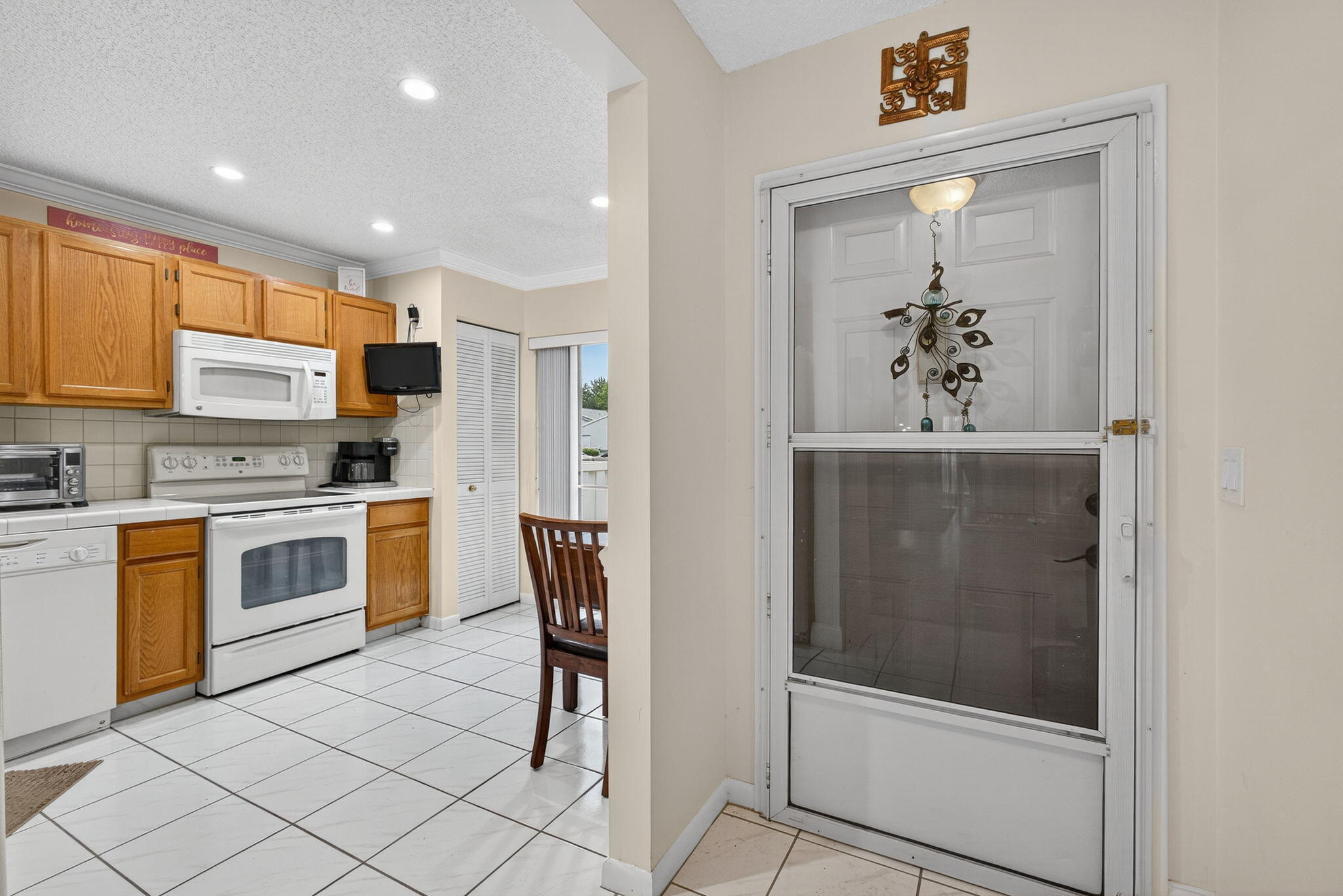 ARBOURS II OF THE PALM BEACHES CONDO - Residential