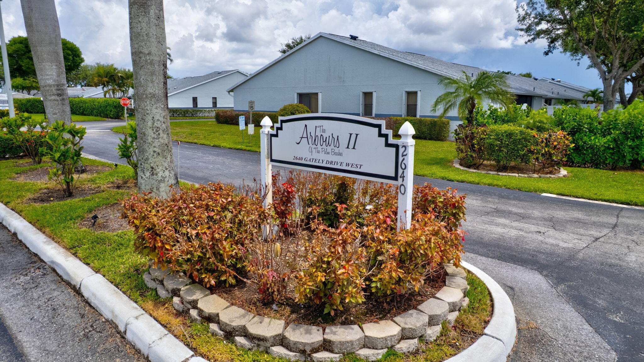 ARBOURS II OF THE PALM BEACHES CONDO - Residential