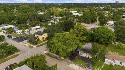 Tiny photo for 251 SW 22ND Street, Fort Lauderdale, FL 33315 (MLS # B26088748)