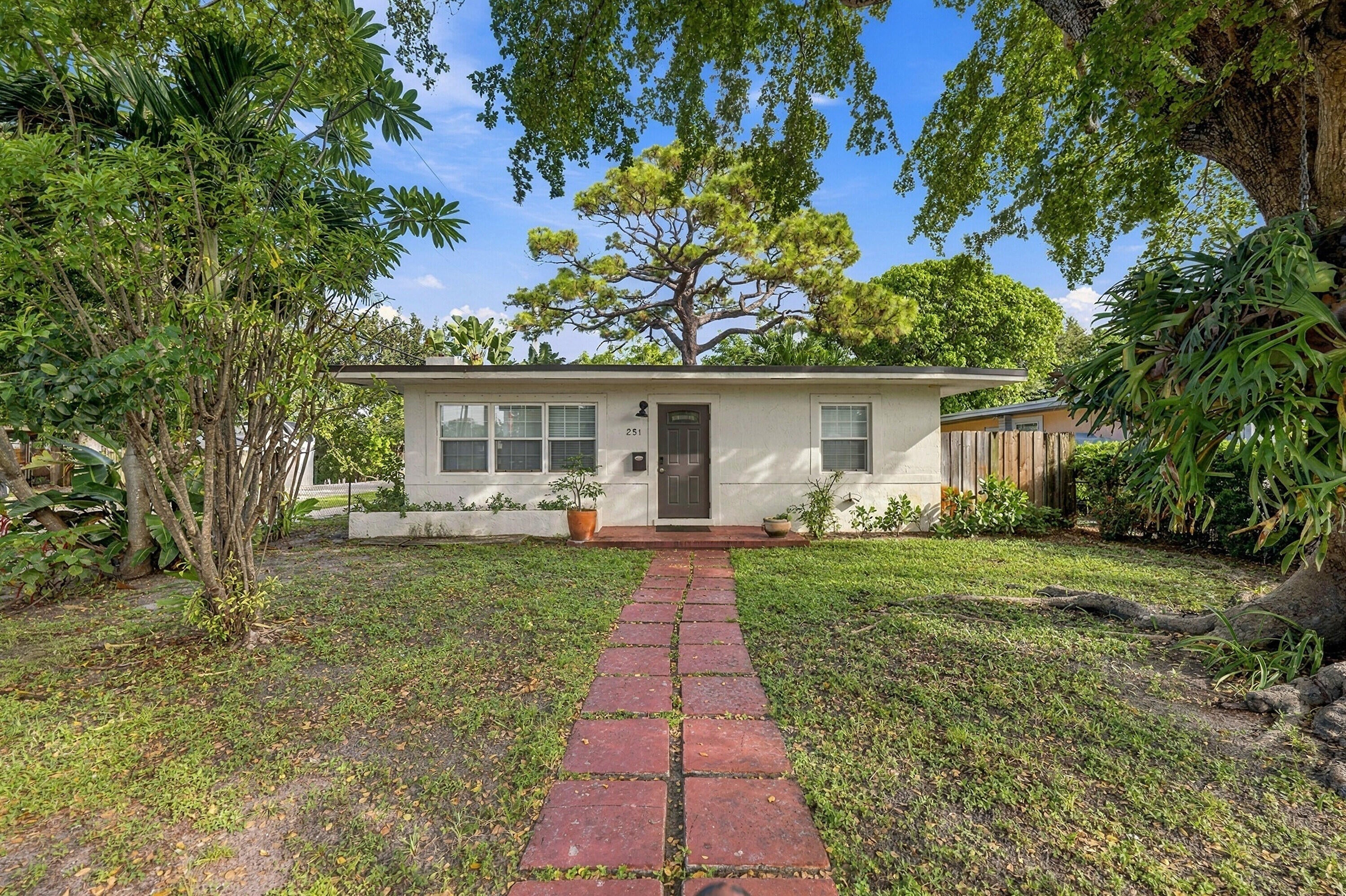 251 SW 22ND Street