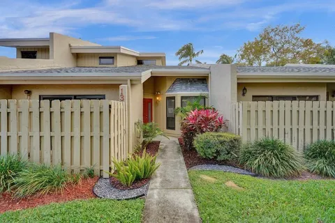 1400 NW 9th Ave Unit B13, Boca Raton, FL MLS: F10496144