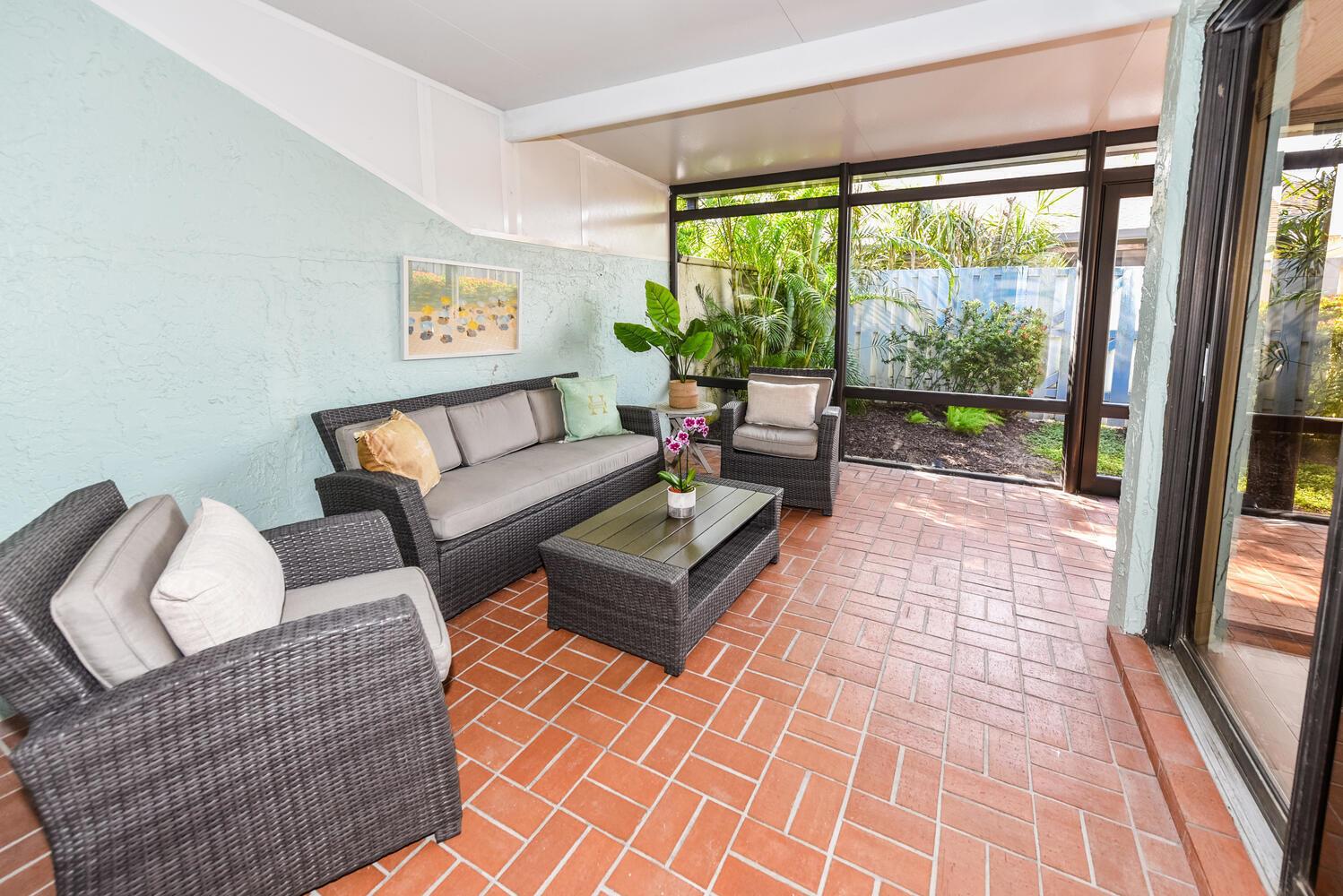 CAPE POINTE OF JONATHANS - Residential