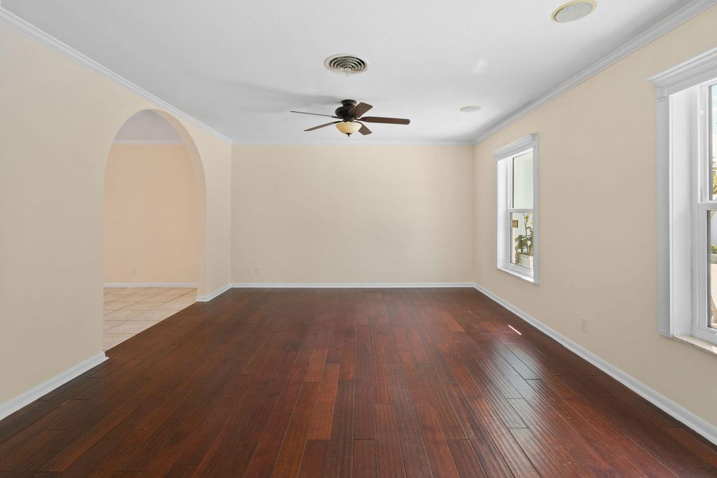 Photo of 100 Fairview W, Tequesta, FL 33469 (MLS # R10958223)