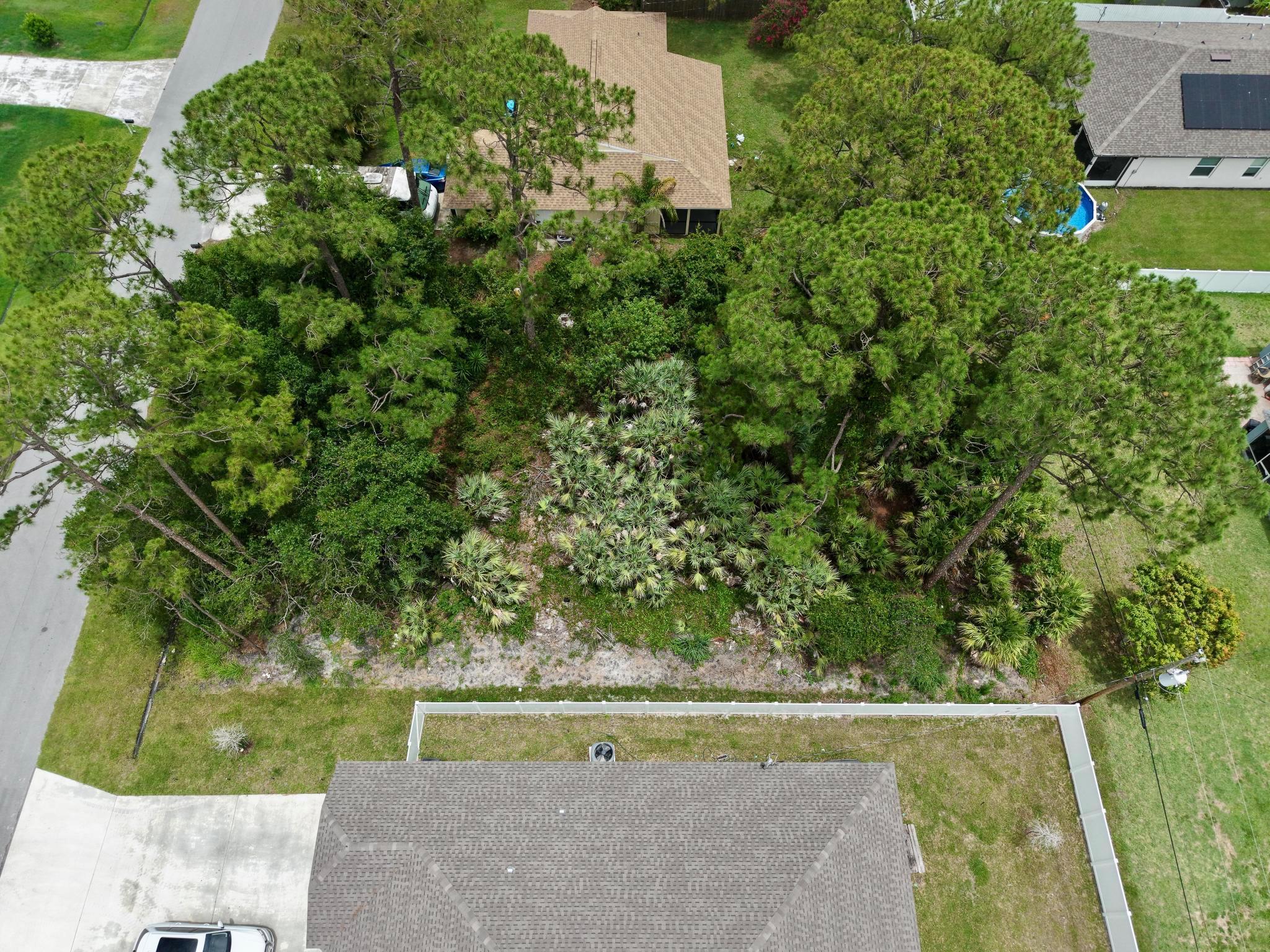 PORT ST LUCIE SECTION 8 - Land