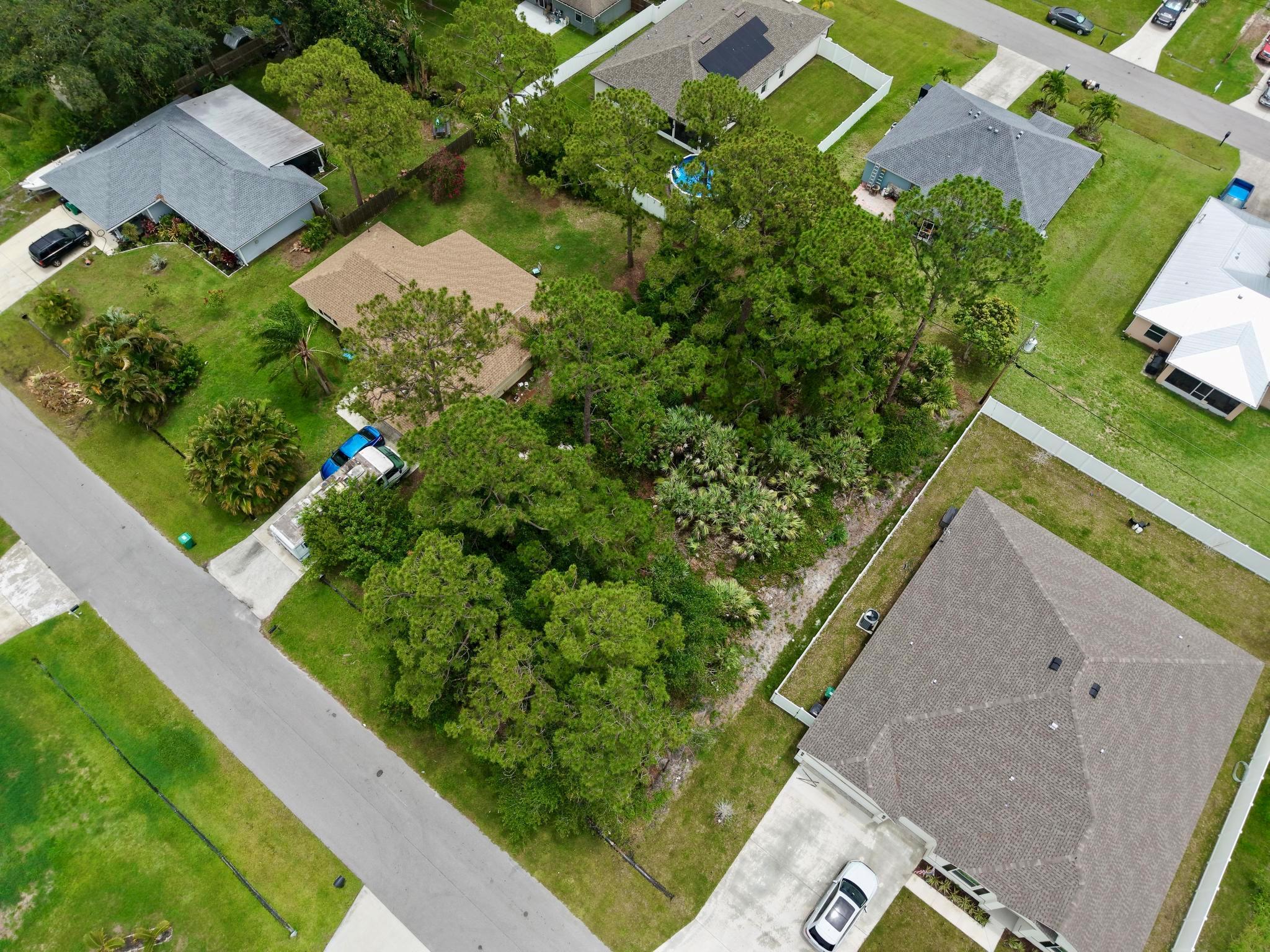 1649 SW Cycle Street, Port St Lucie, FL, 34953/$160,000 2 1649 SW Cycle Street
