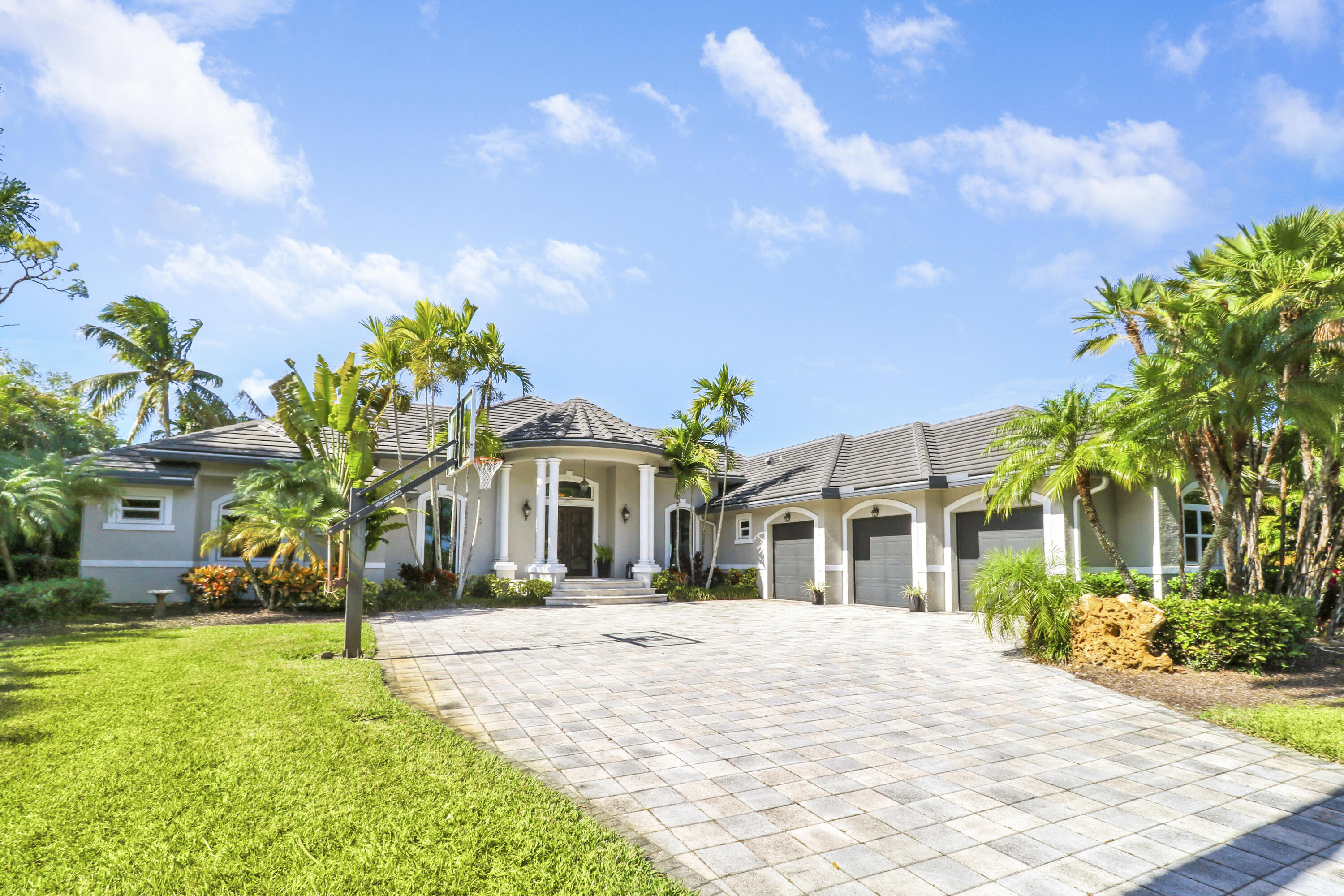 18512 SE Old Trail Drive E