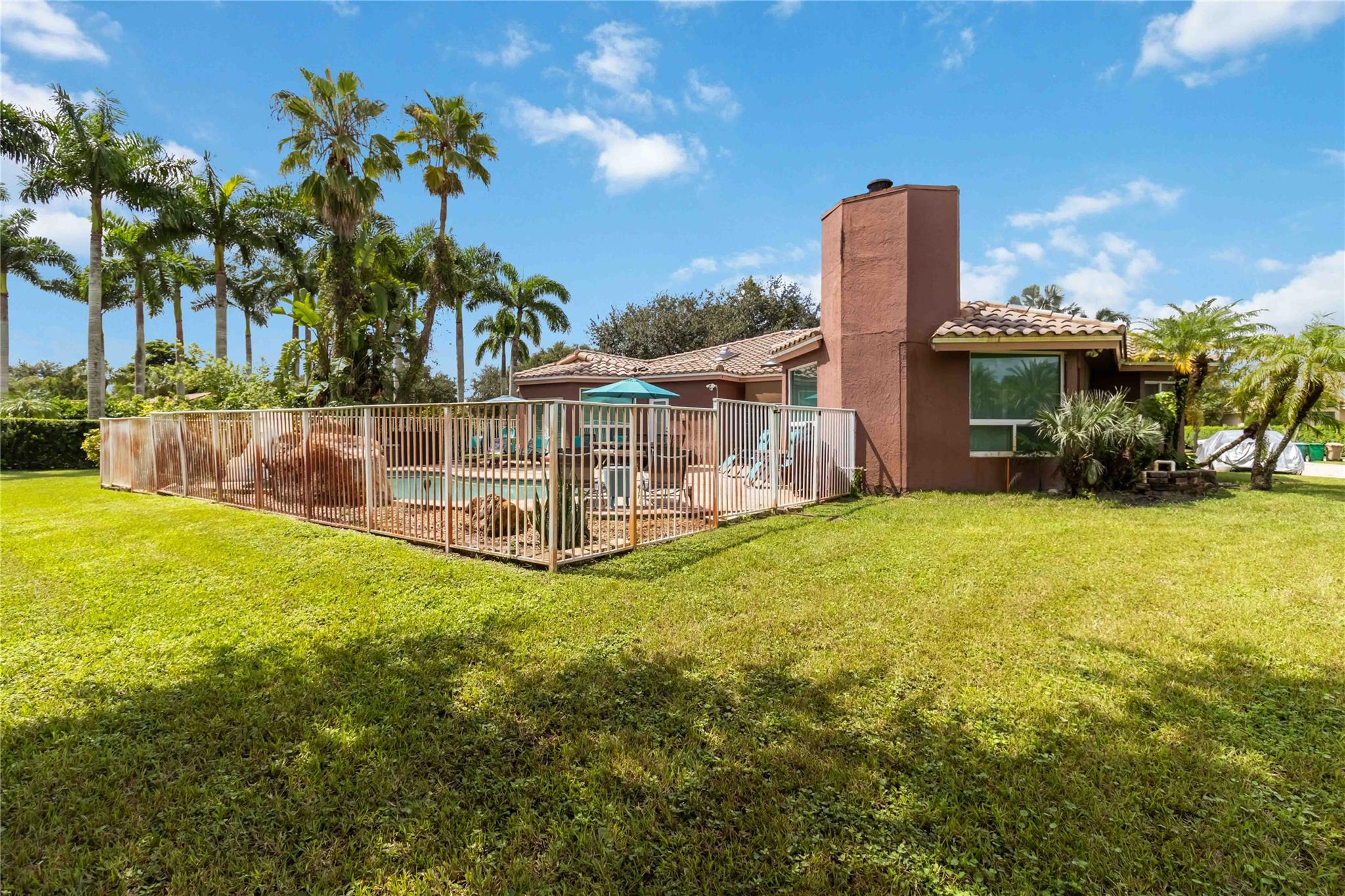 DAVIE WHISPERING PINES - Residential