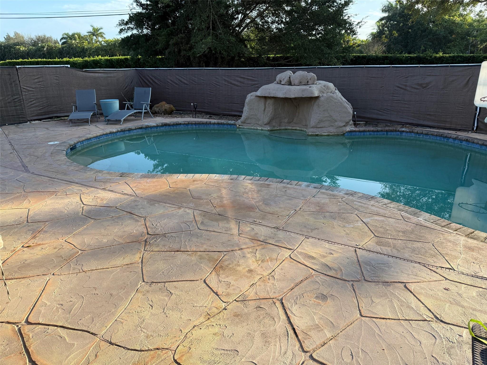 DAVIE WHISPERING PINES - Residential