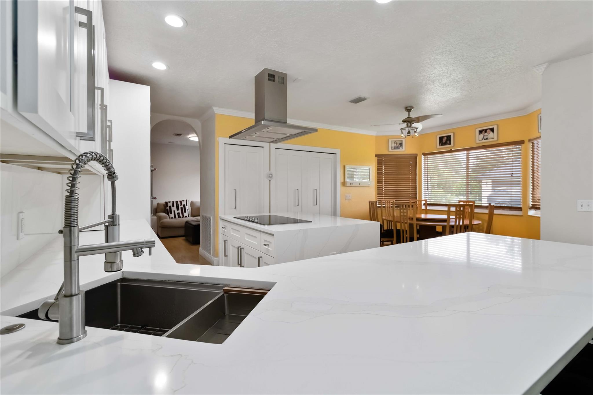 DAVIE WHISPERING PINES - Residential