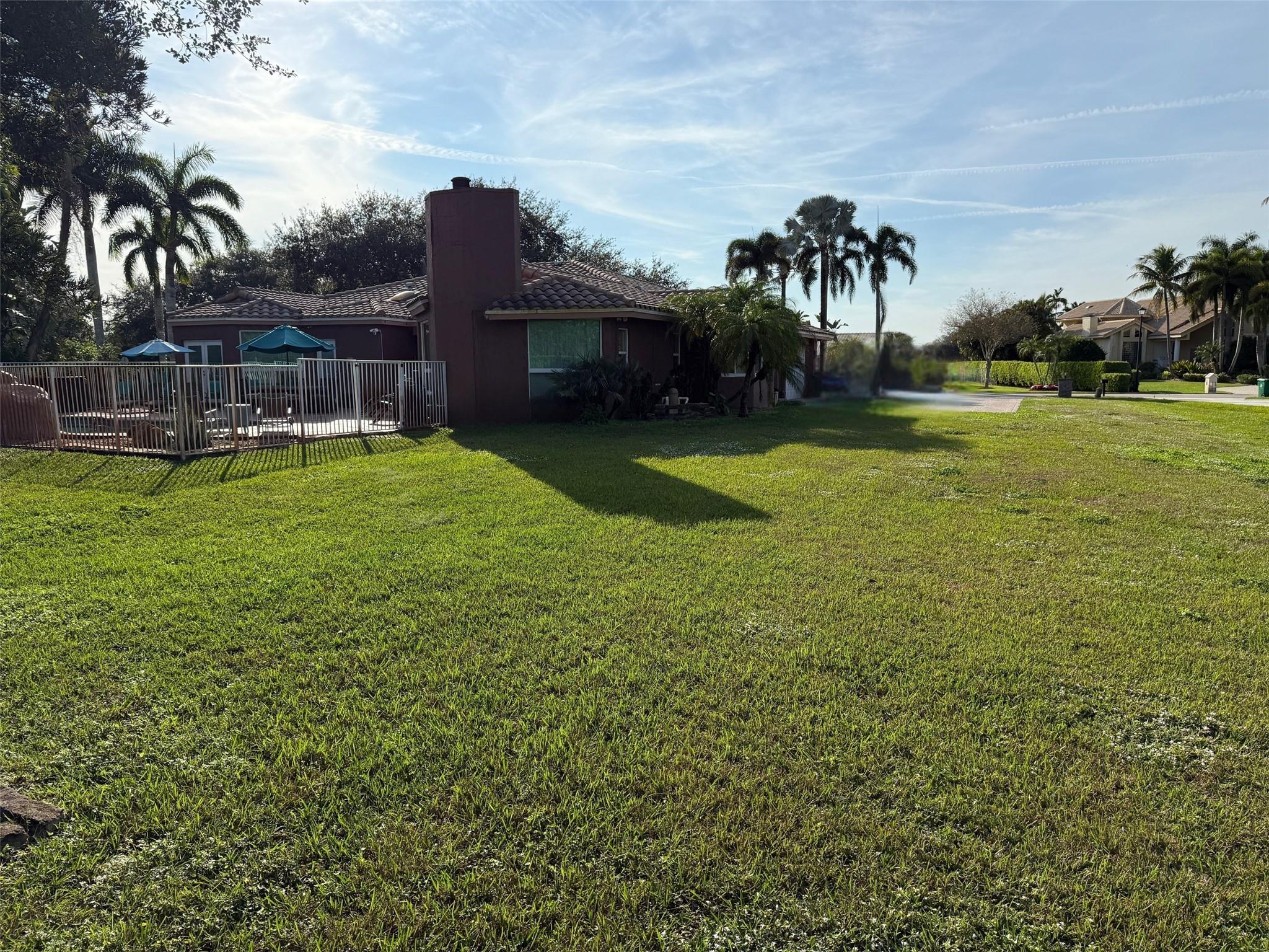 DAVIE WHISPERING PINES - Residential