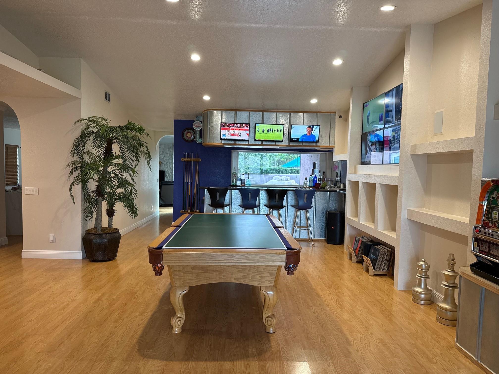 DAVIE WHISPERING PINES - Residential