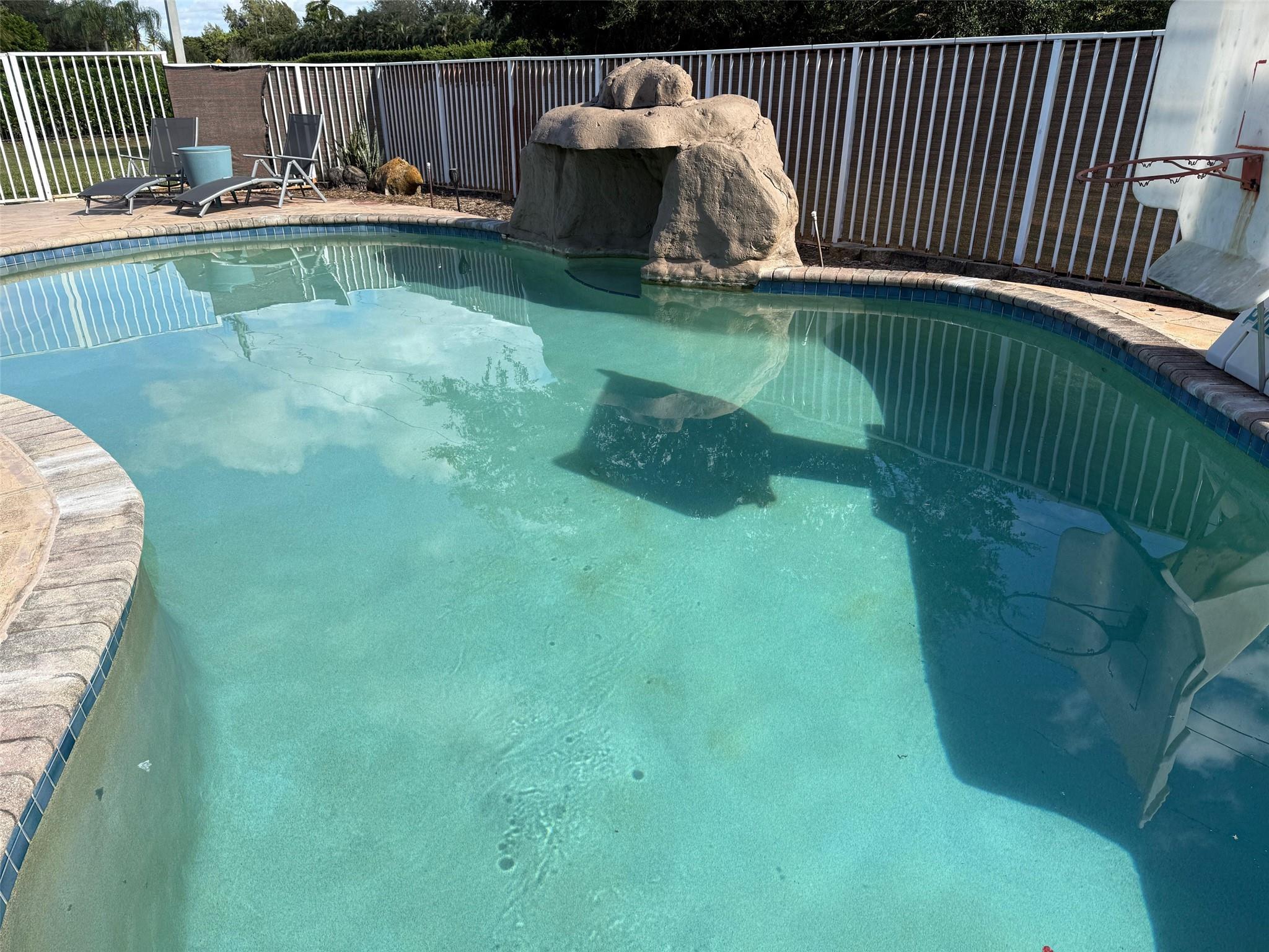 DAVIE WHISPERING PINES - Residential