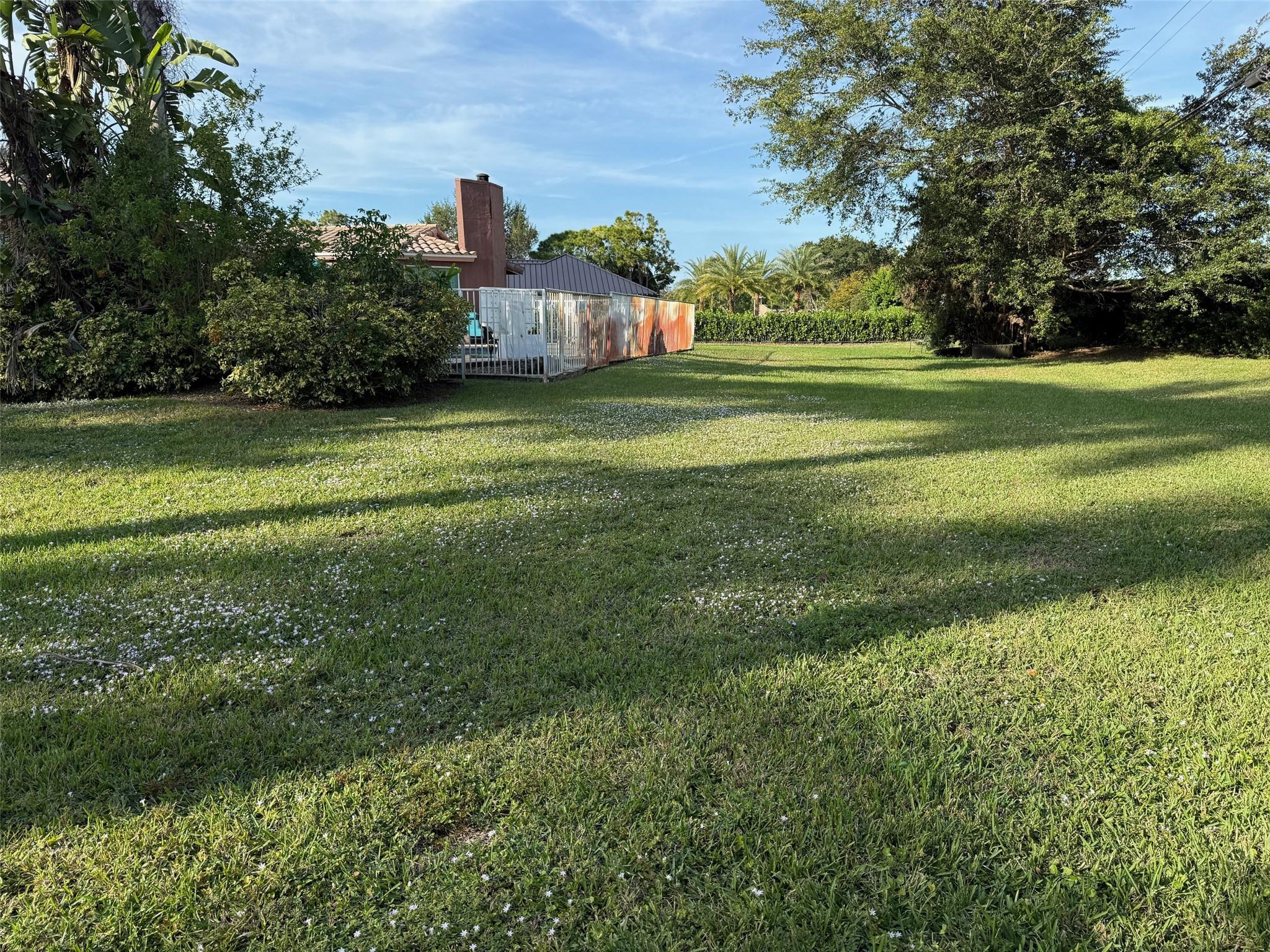 DAVIE WHISPERING PINES - Residential