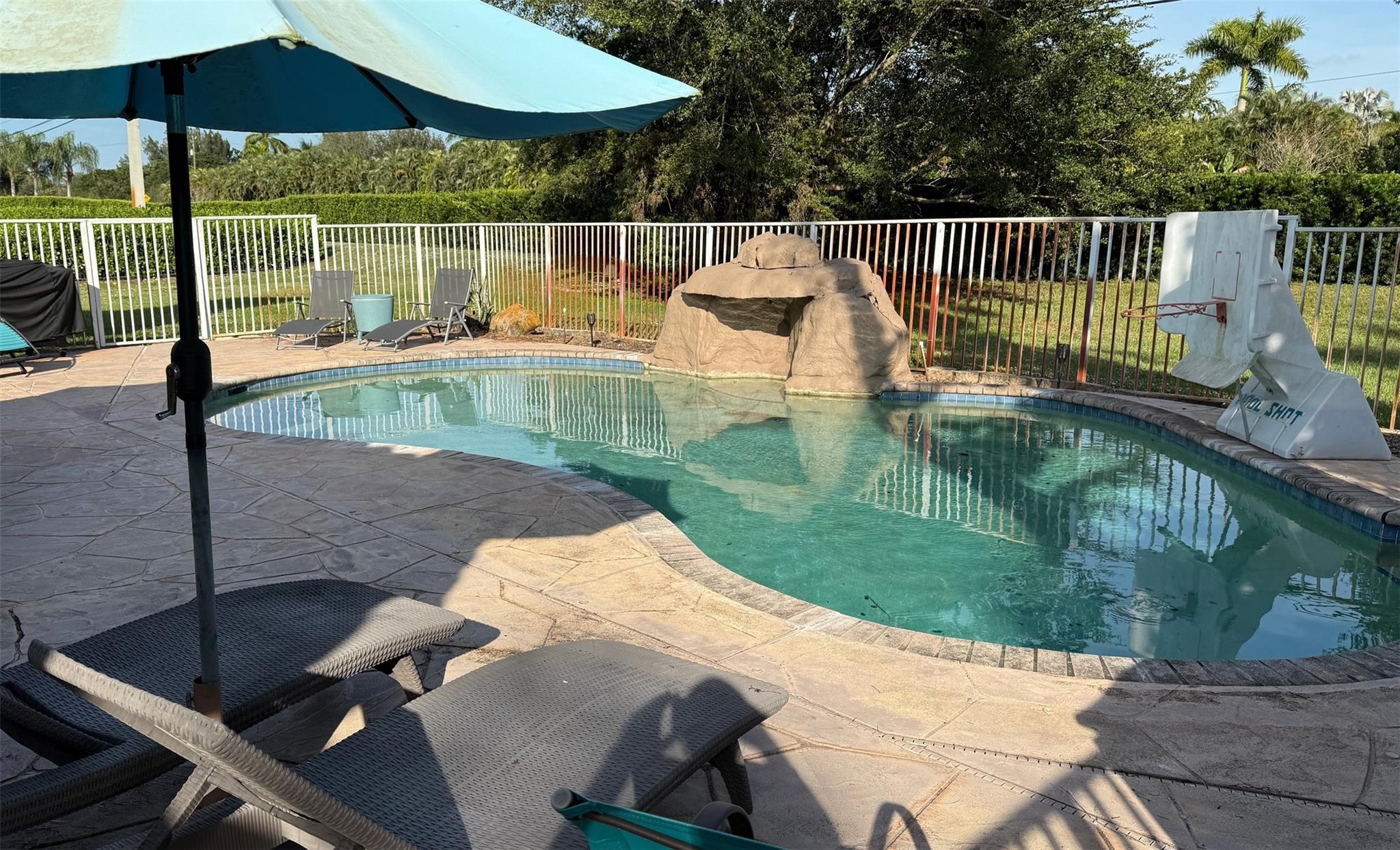 DAVIE WHISPERING PINES - Residential