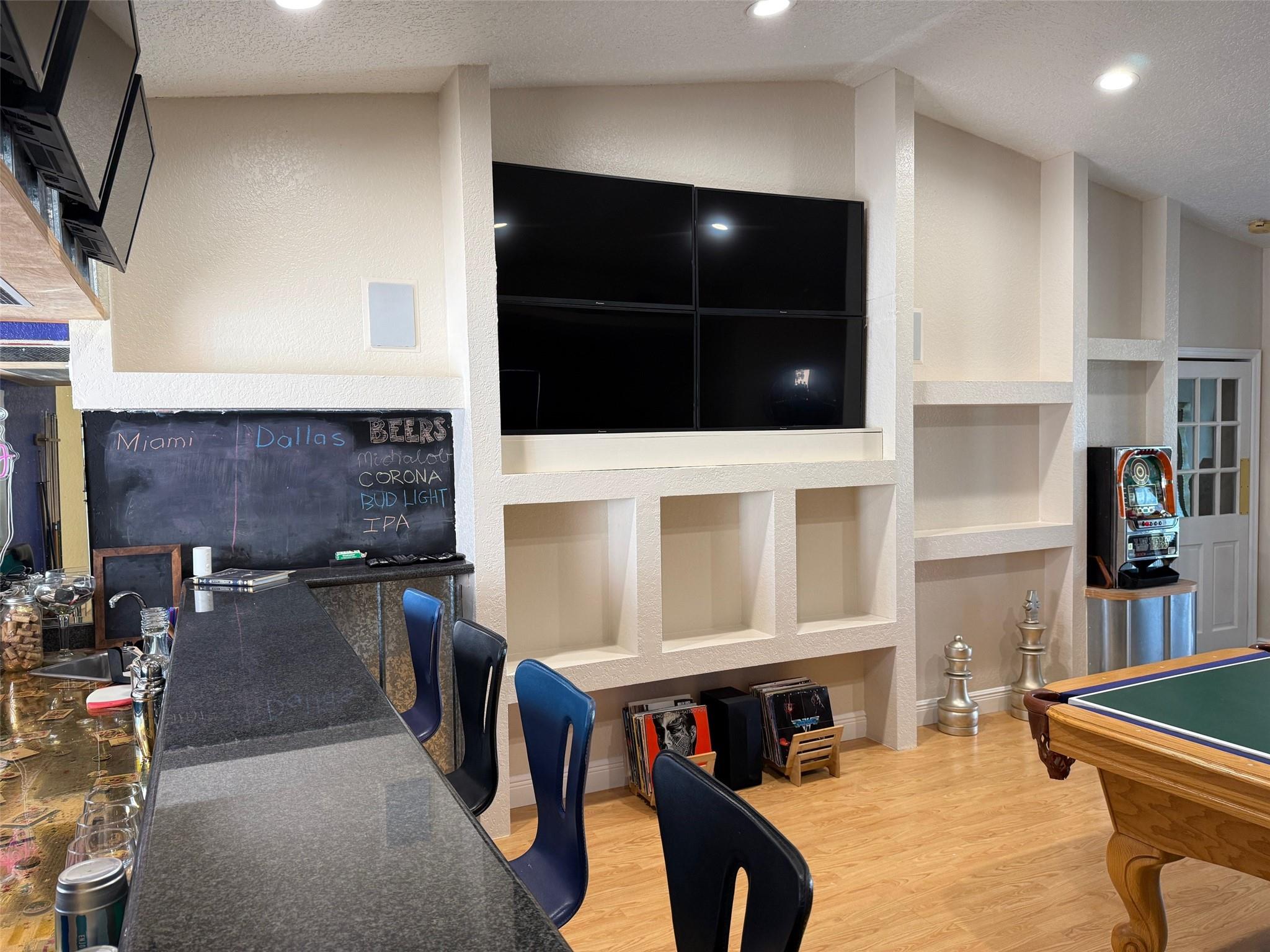 DAVIE WHISPERING PINES - Residential