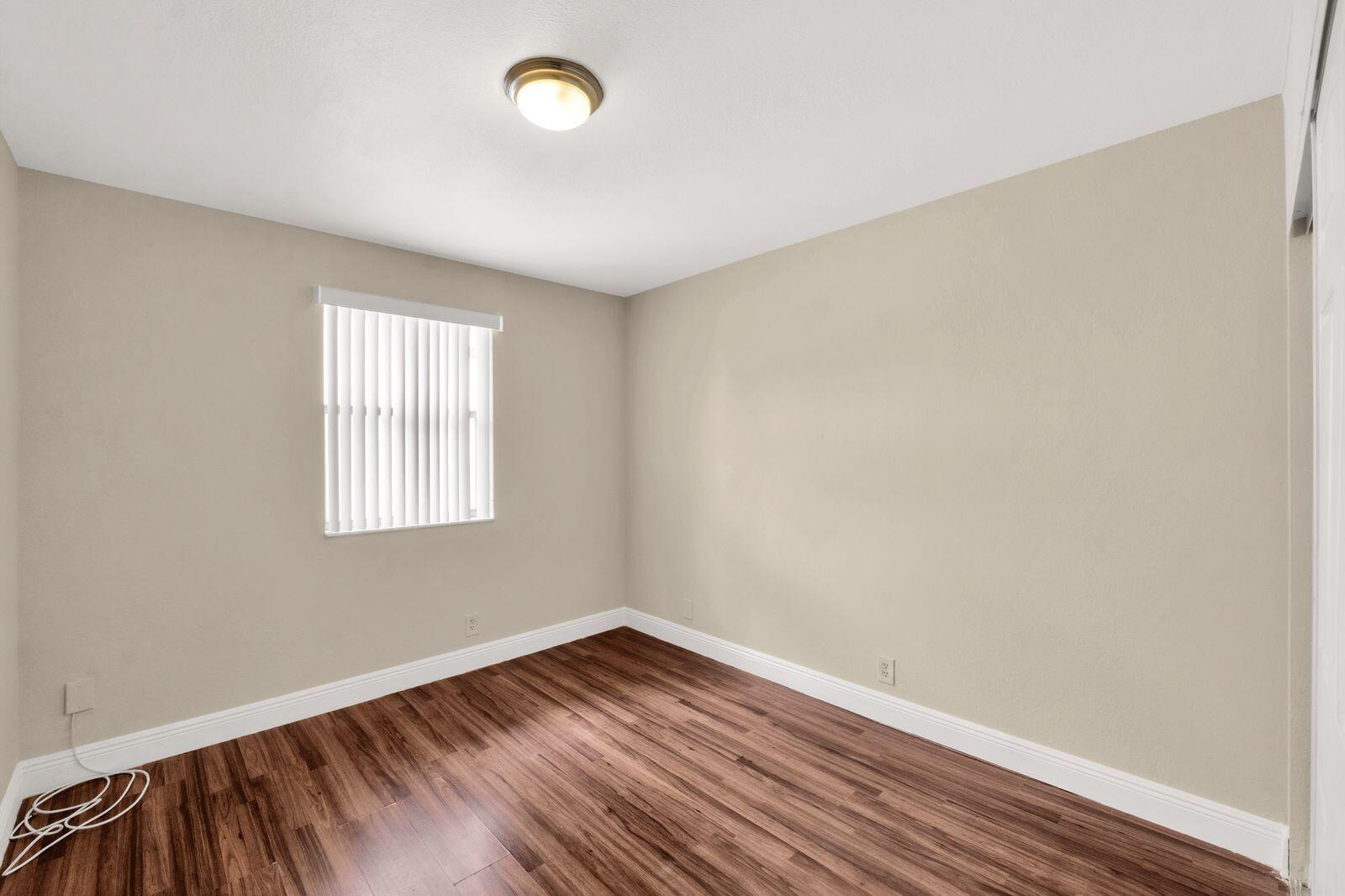 DEER RUN SPRINGS III CONDO - Residential