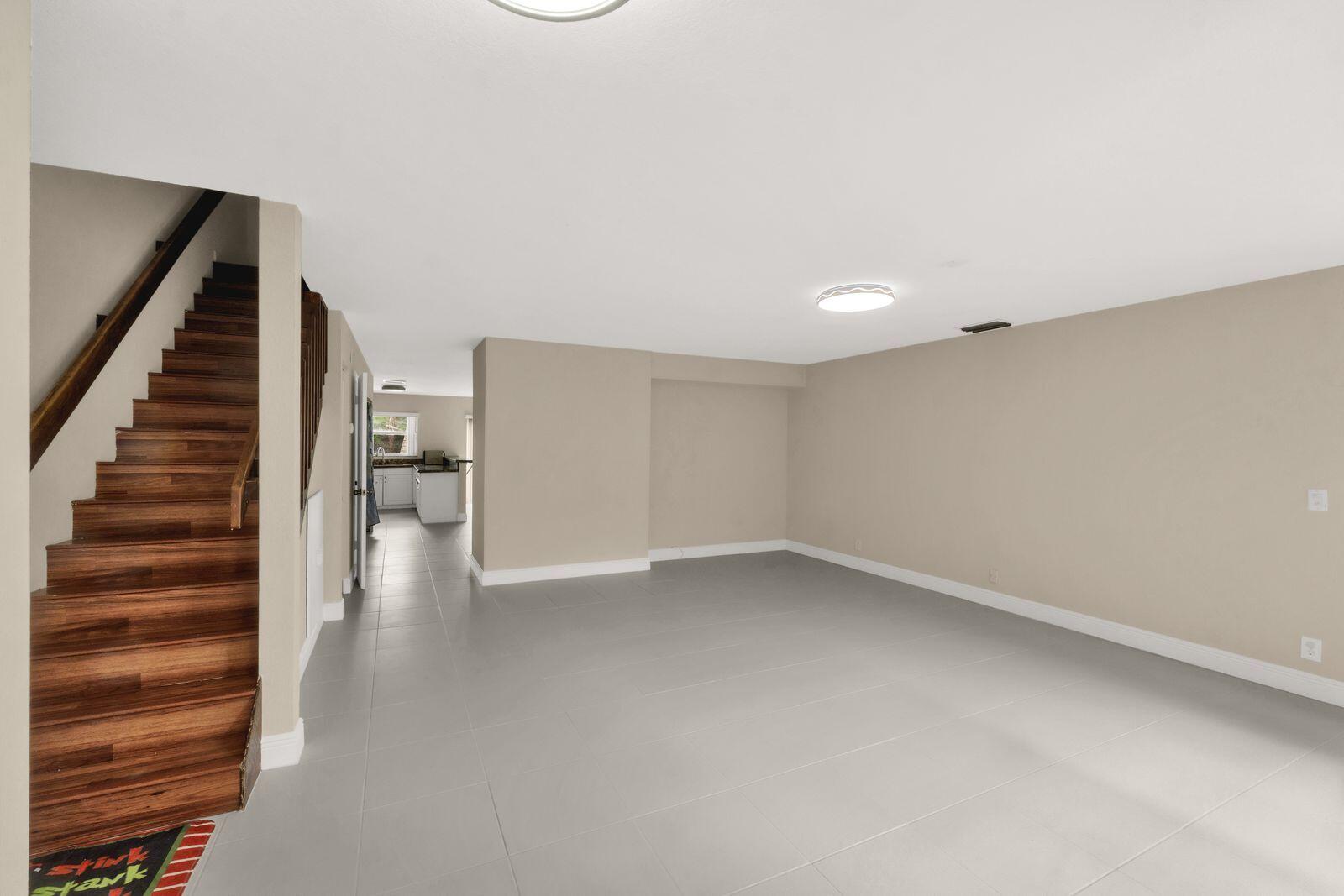 4295 Coral Springs Drive 3c