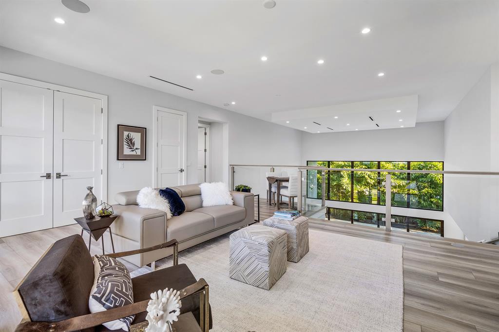 BOCA VILLAS - Residential