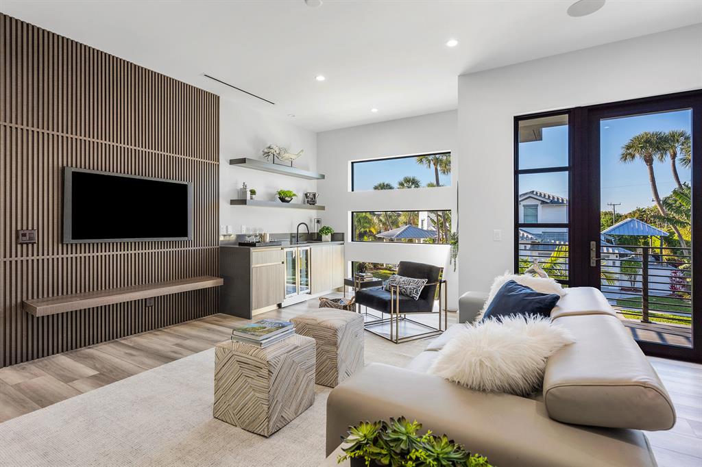 BOCA VILLAS - Residential