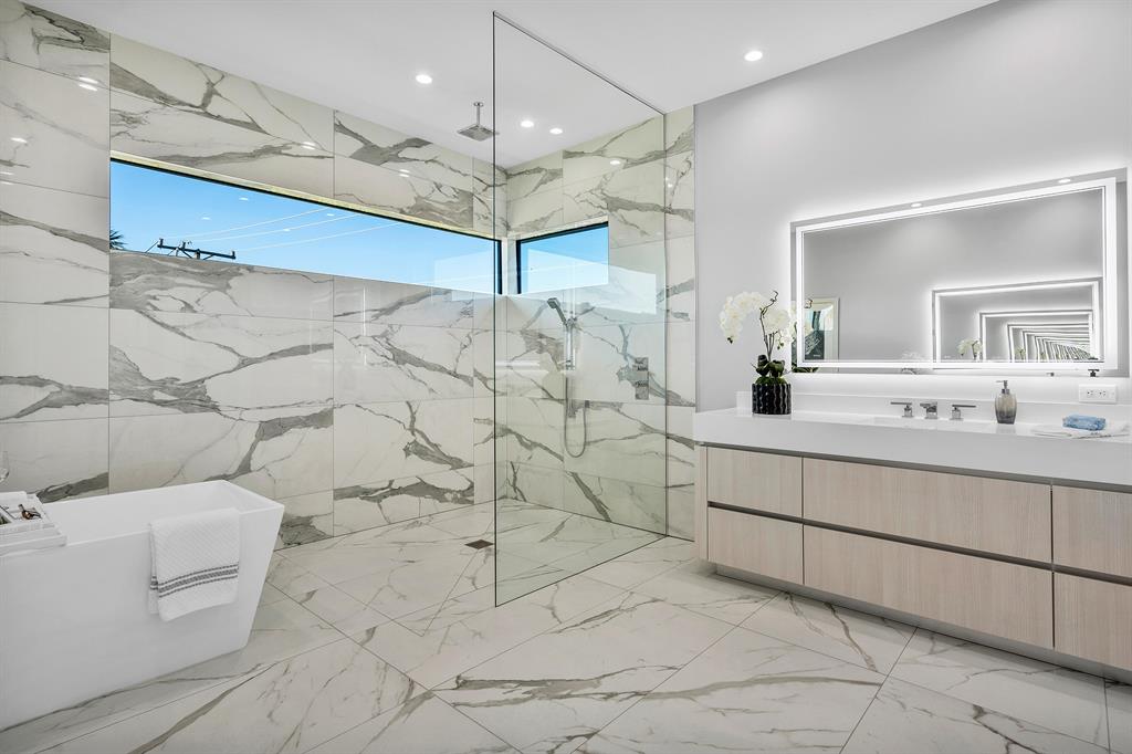 BOCA VILLAS - Residential