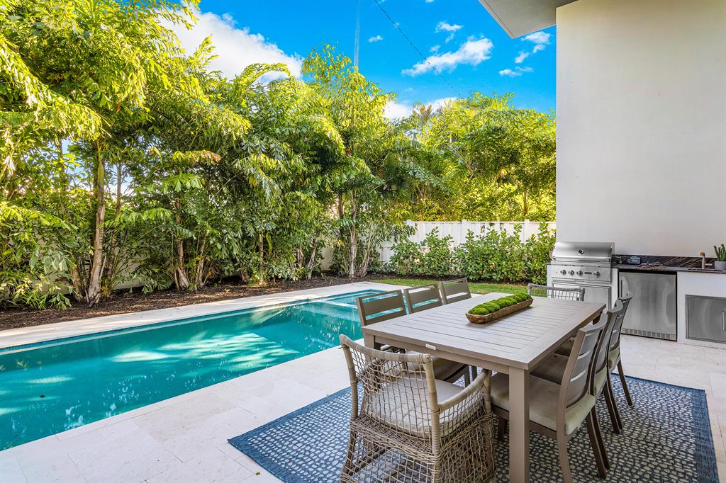 BOCA VILLAS - Residential