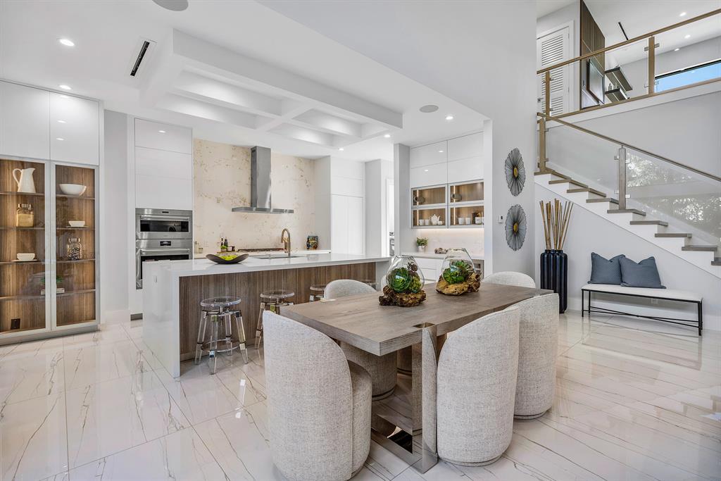 BOCA VILLAS - Residential