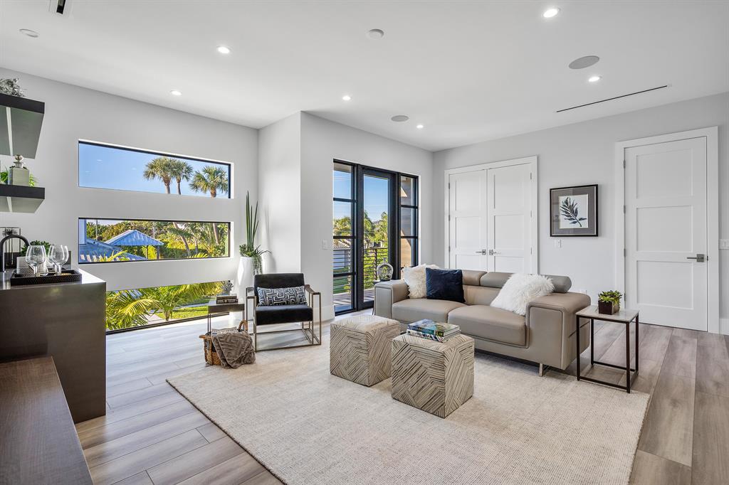 BOCA VILLAS - Residential