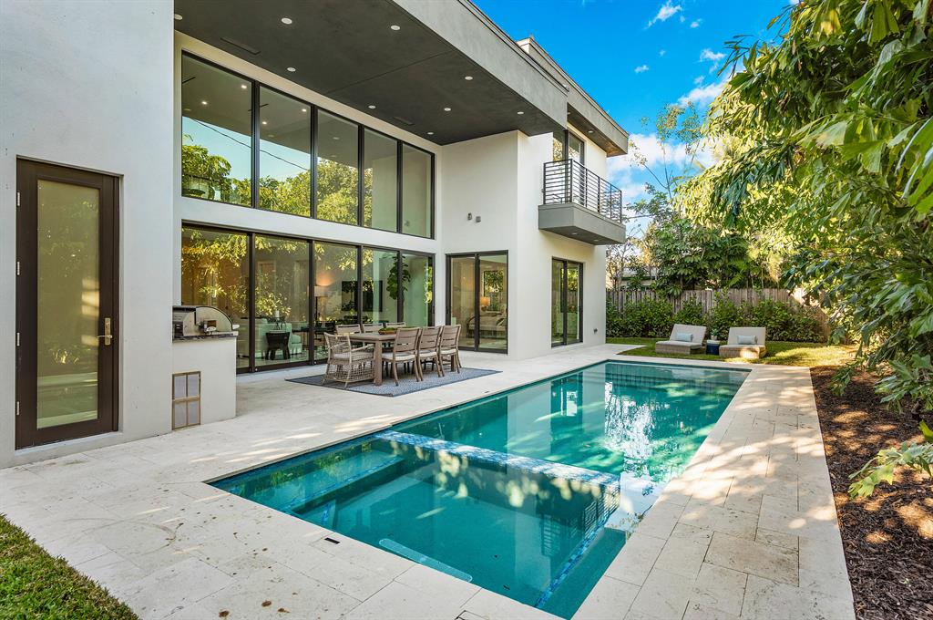 BOCA VILLAS - Residential