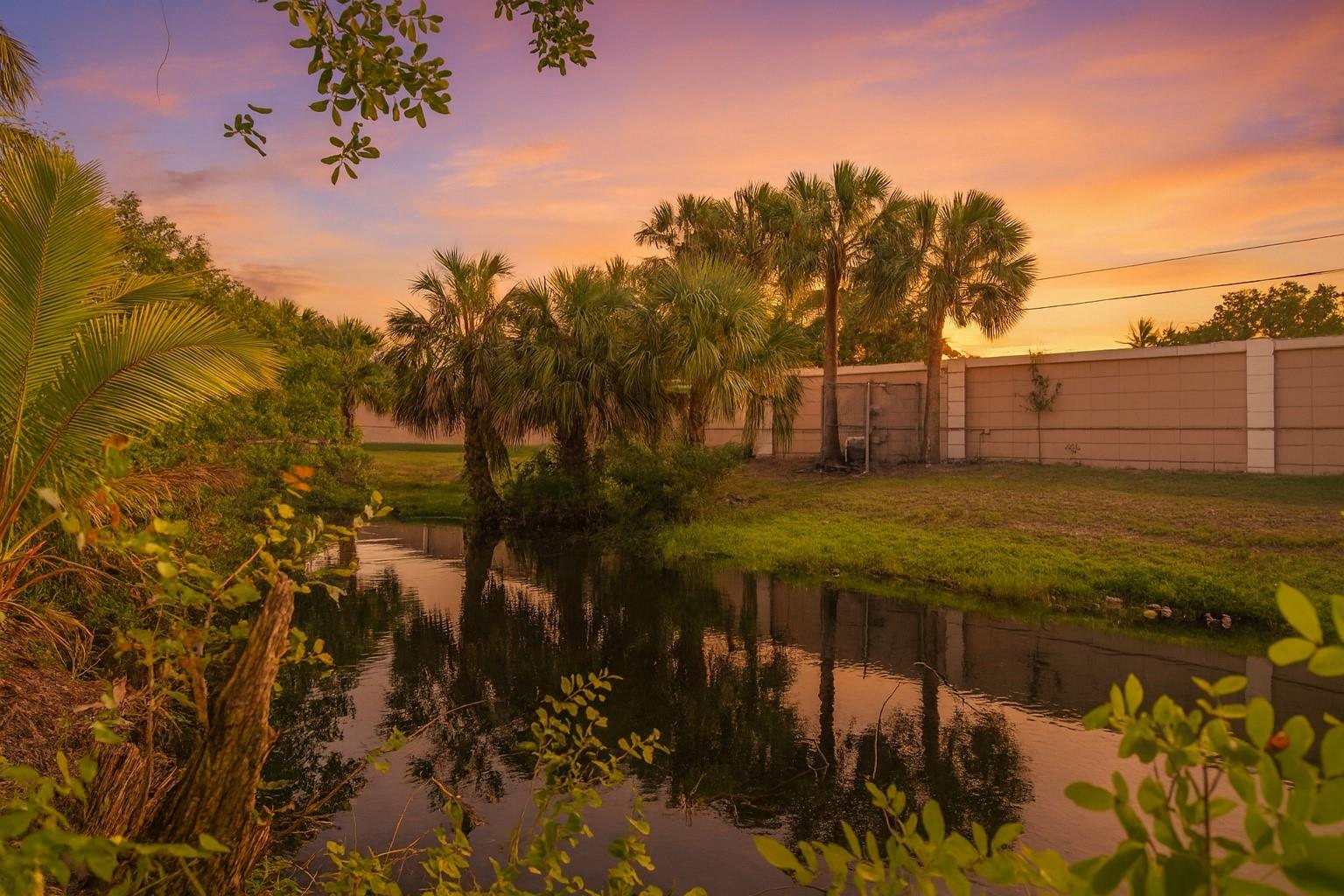 NORTH LAUDERDALE VILLAGE - Residential