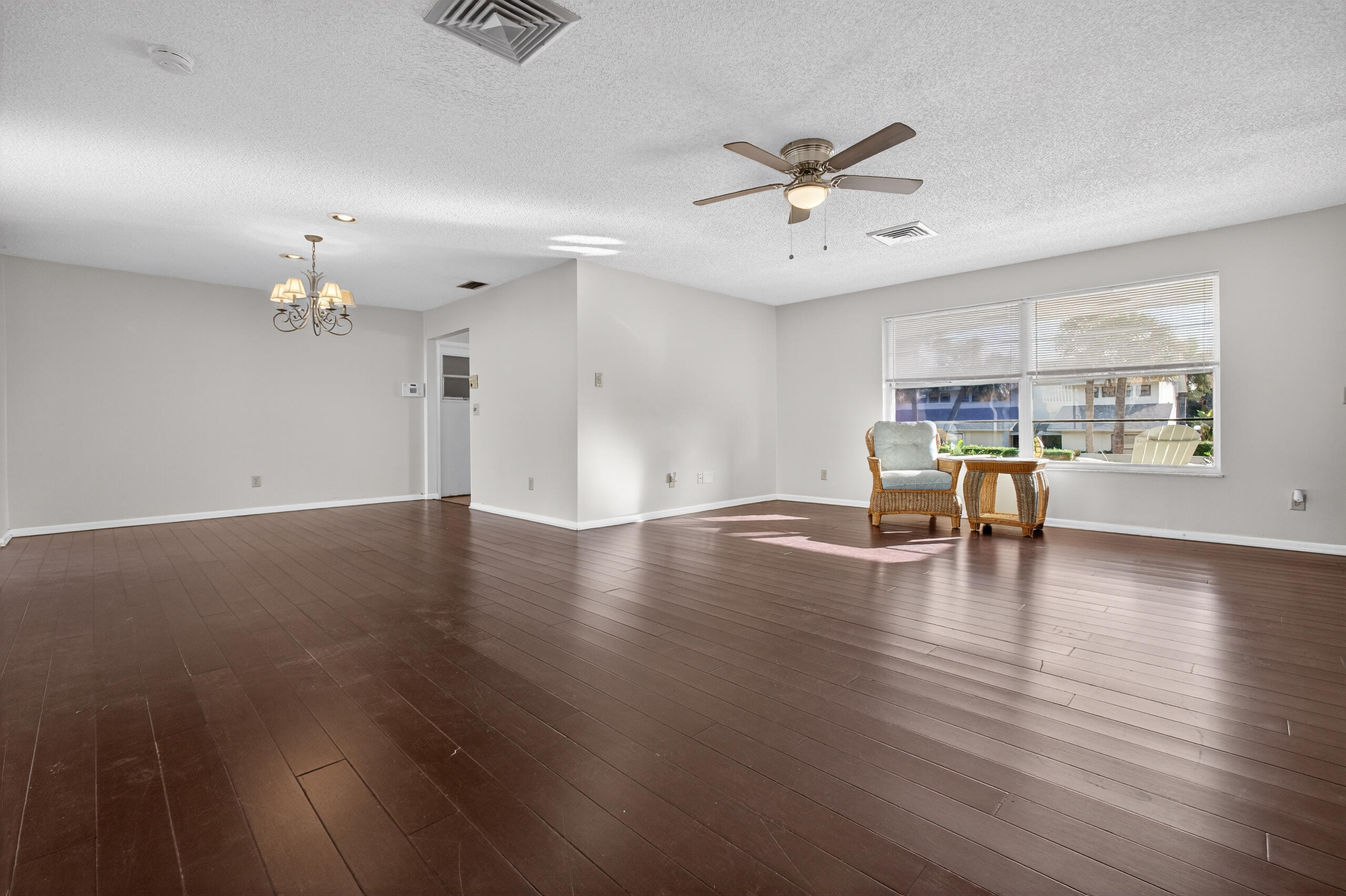 SOUTH JENSEN HEIGHTS - Residential