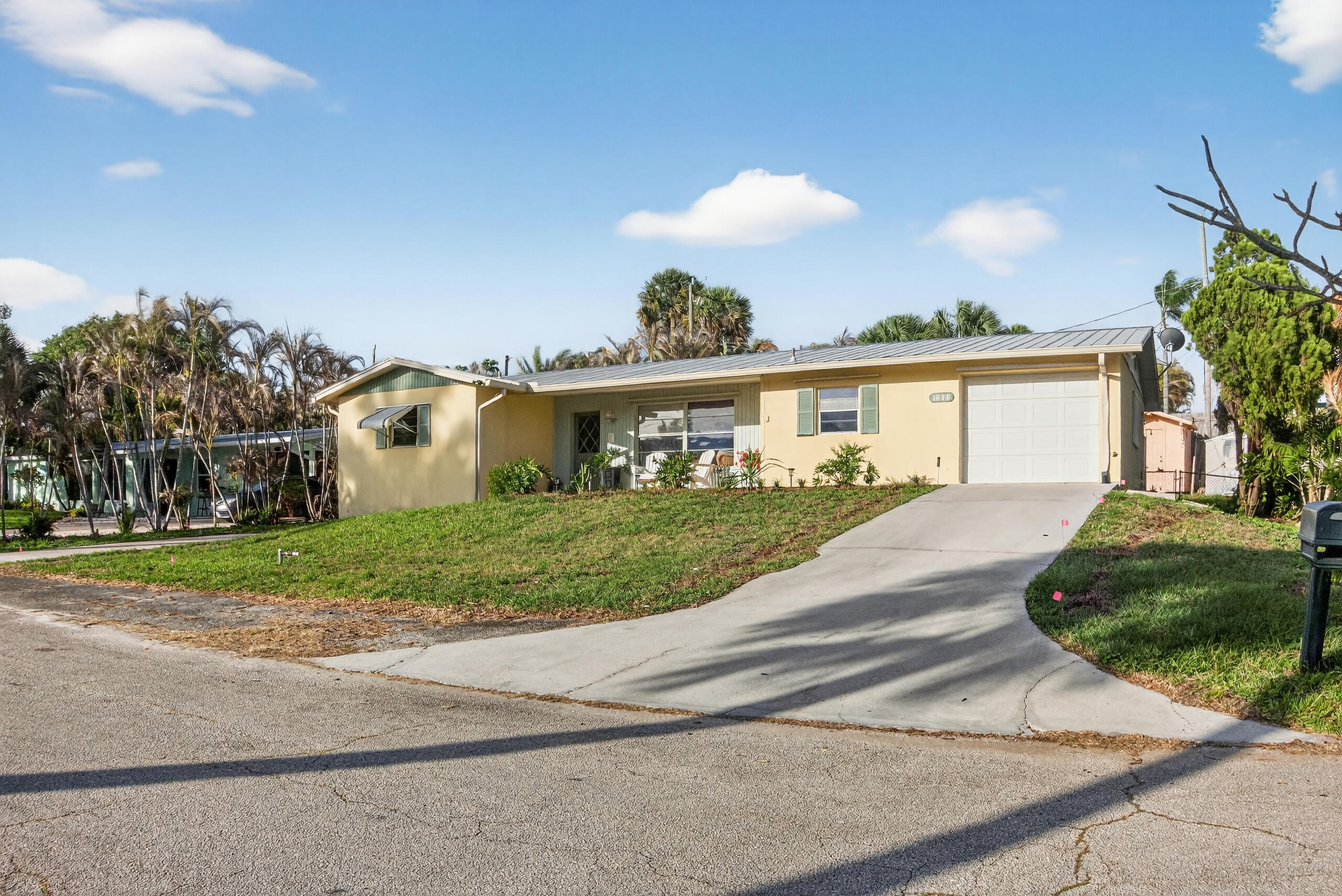 1896 NE Media Avenue