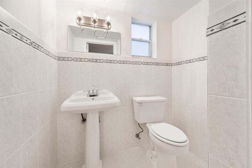 LAKE CLARKE GARDENS CONDO - Residential Lease