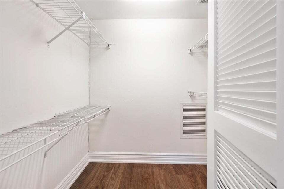 LAKE CLARKE GARDENS CONDO - Residential Lease