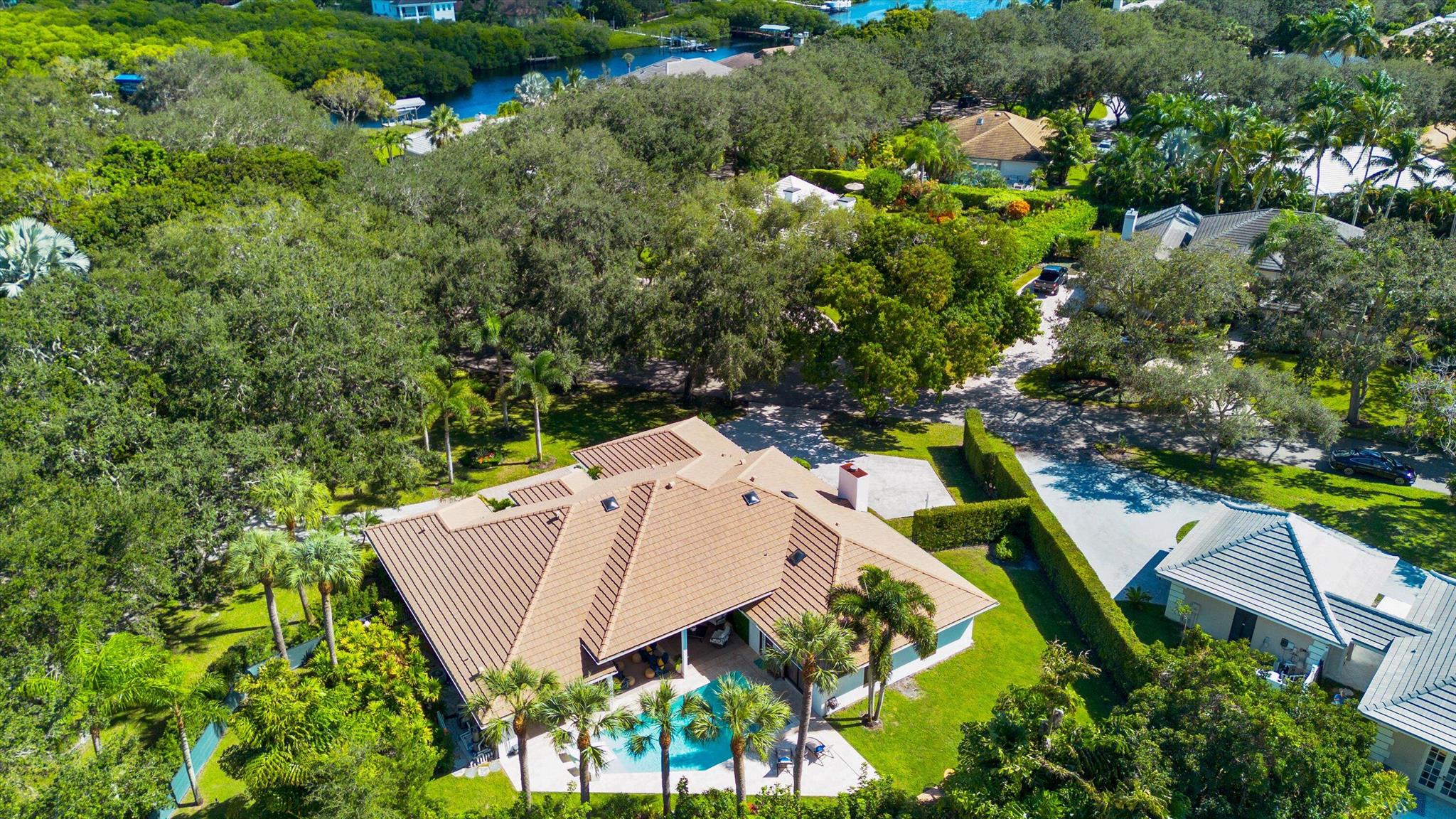 HERITAGE OAKS - Residential