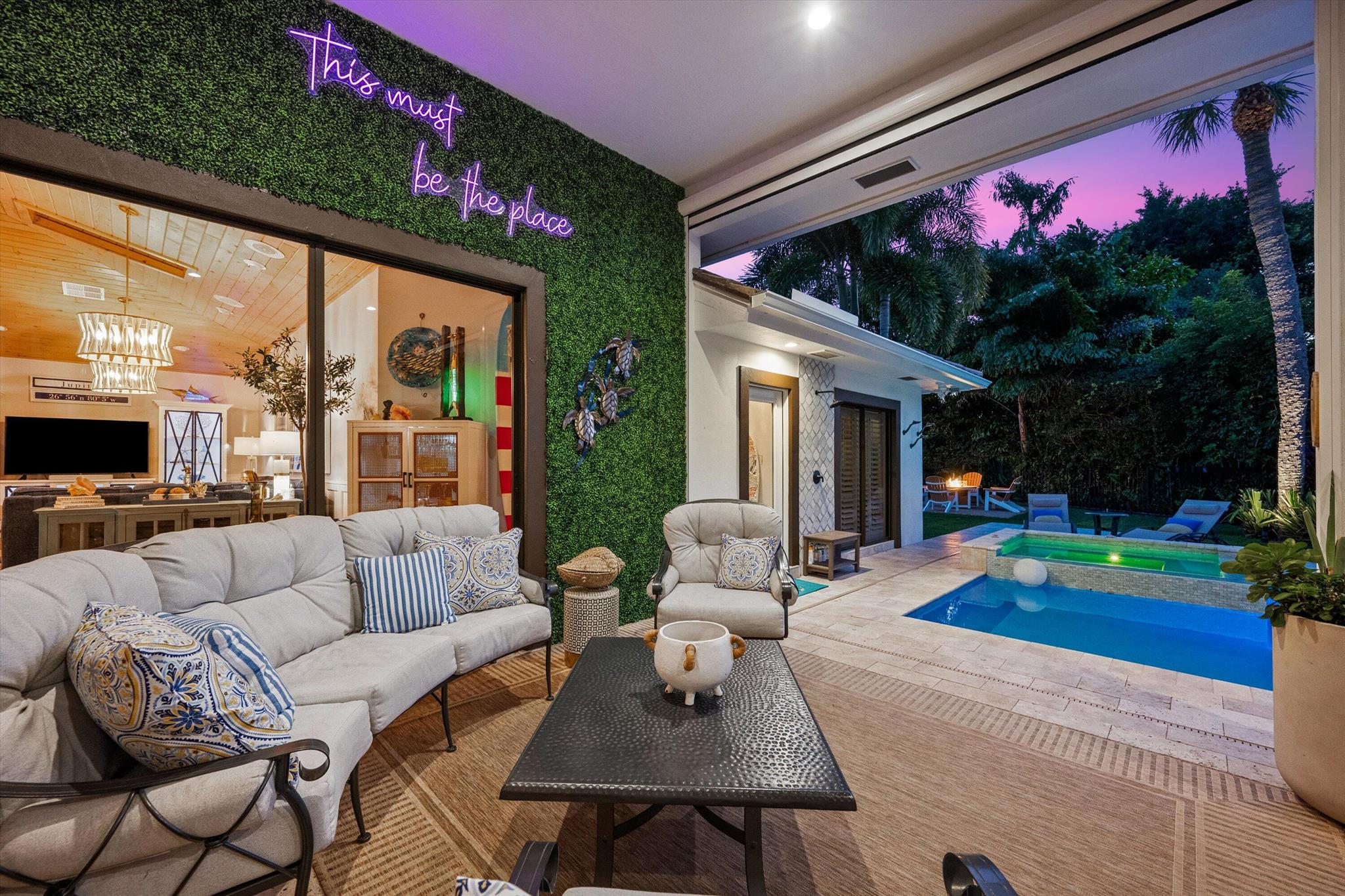 HERITAGE OAKS - Residential