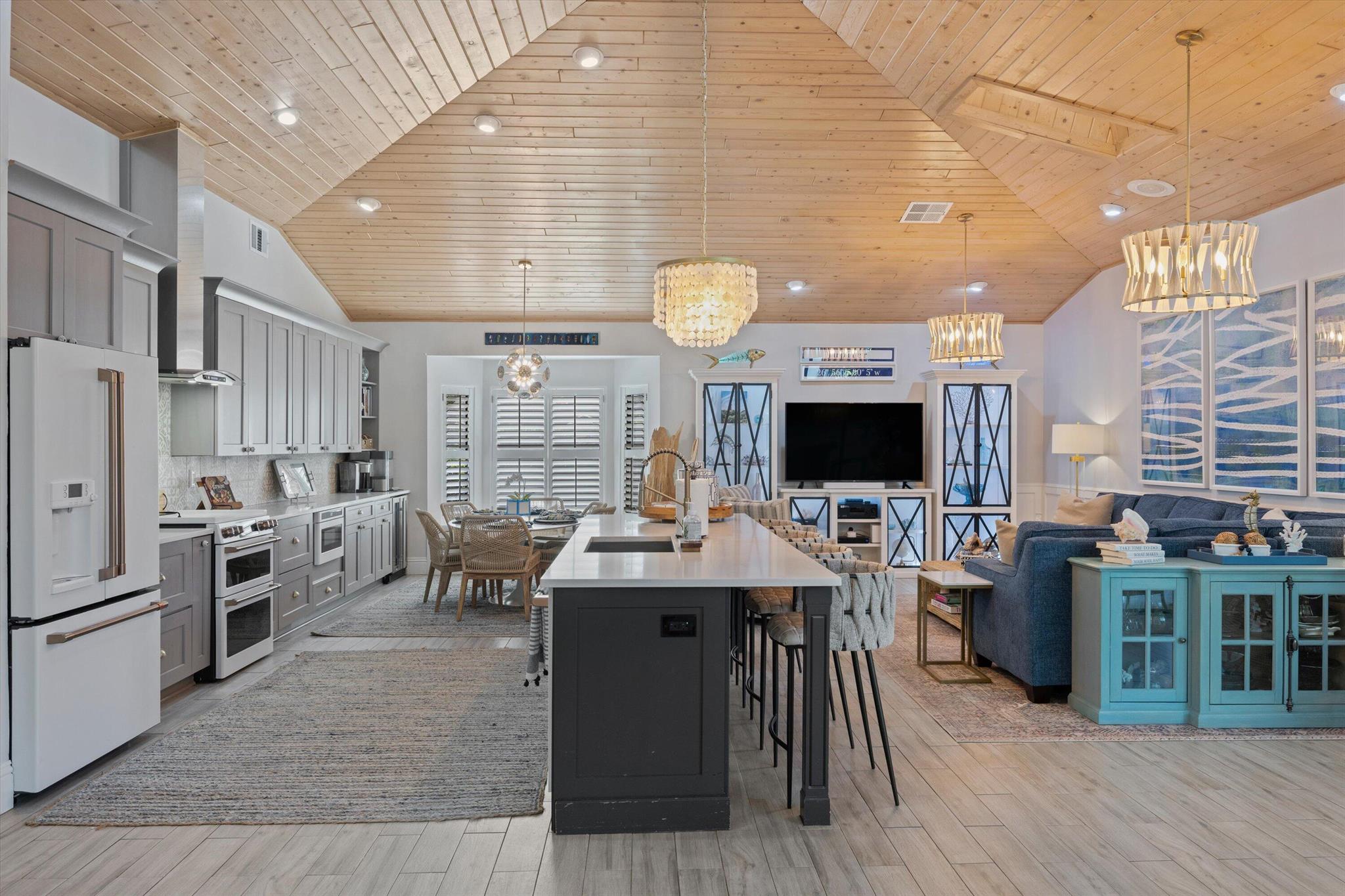 HERITAGE OAKS - Residential