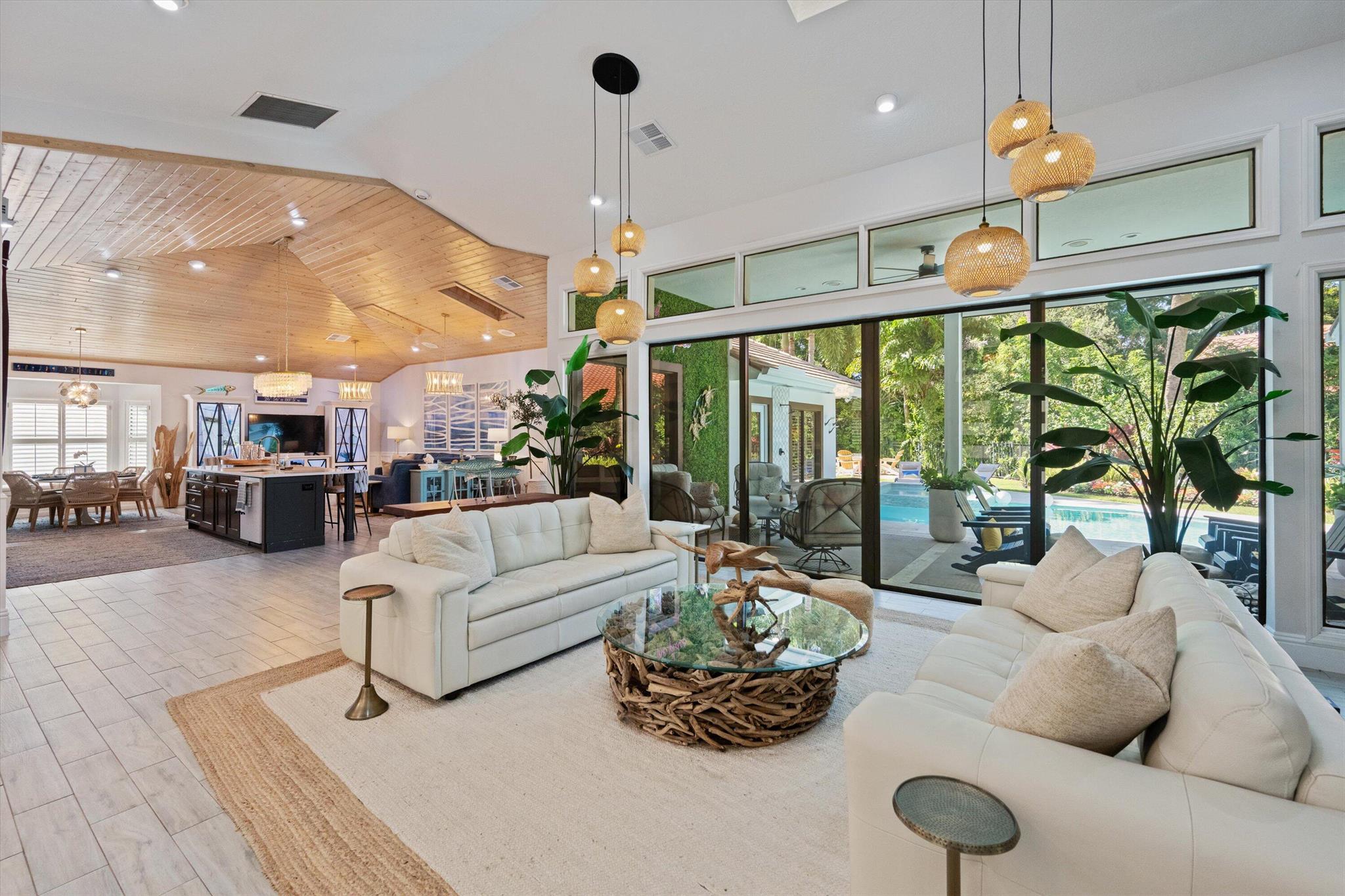 HERITAGE OAKS - Residential