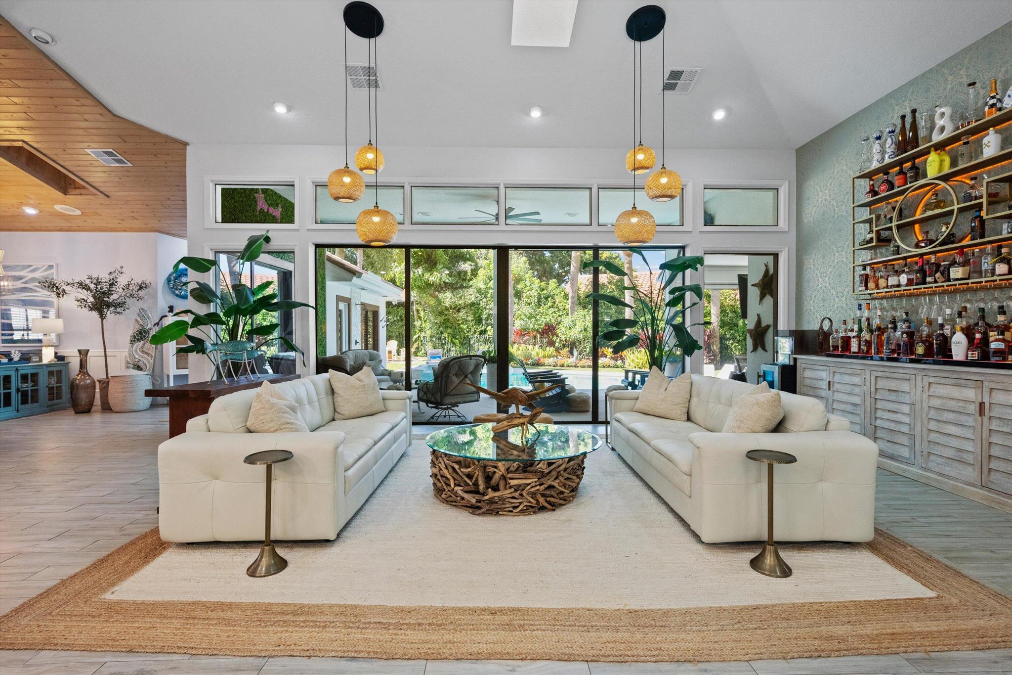 HERITAGE OAKS - Residential