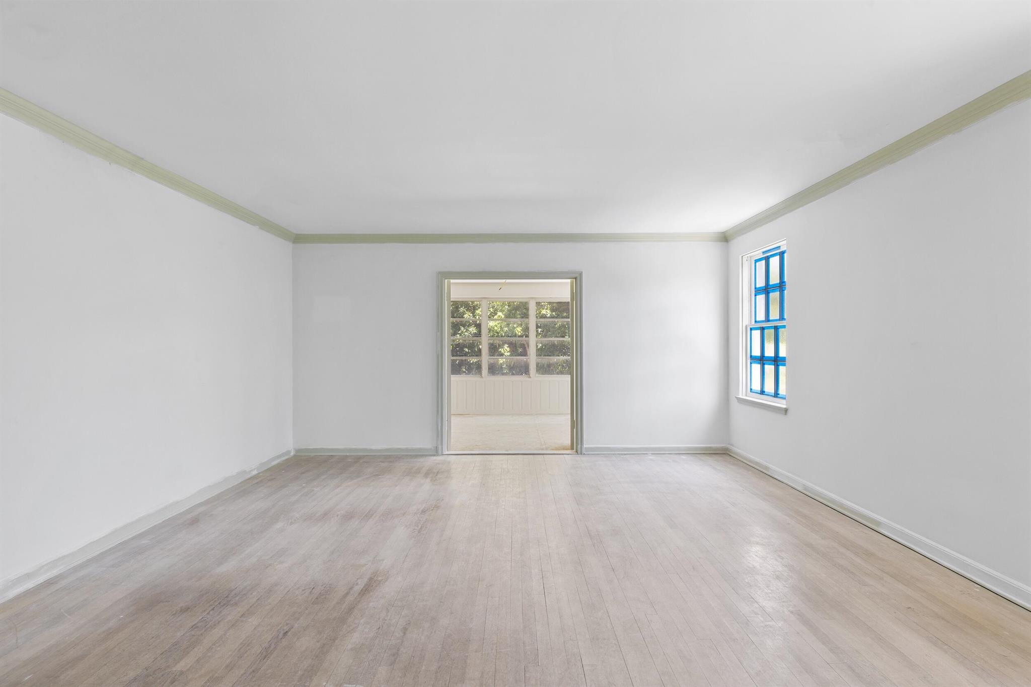 COCOANUT GROVE - Residential